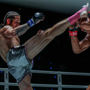 Varför använder Muay Thai-fighters och kickboxare ankelstöd?